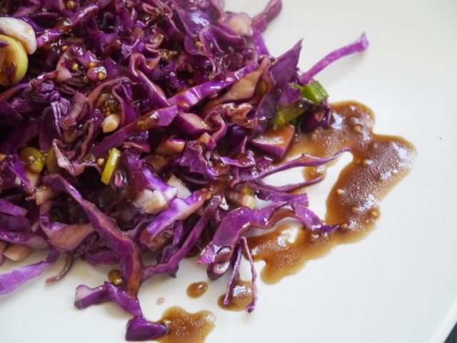 ensalada de repollo morado