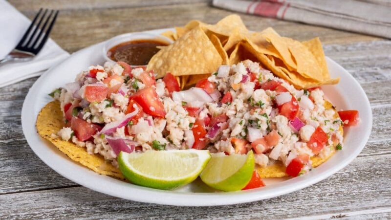 tostada de ceviche con camaron