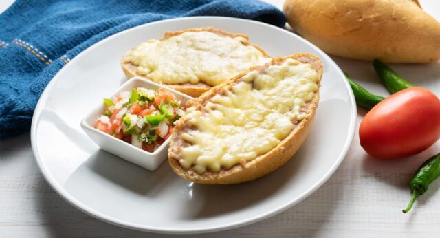 receta fácil de molletes