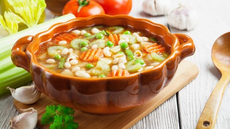 como hacer sopa minestrone