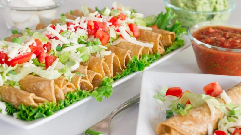 receta fácil de flautas de pollo